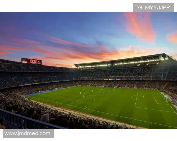 经典足球巨星风采壁纸，回顾那些闪耀绿茵场的传奇瞬间与无尽荣光