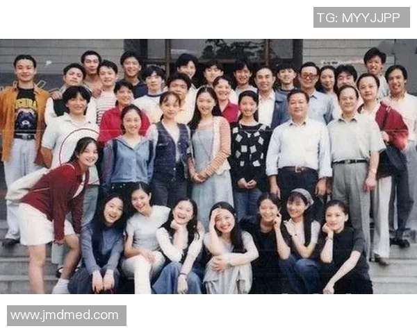 中国足球明星的女友都有哪些人这些知名足球星的另一半你认识吗 中国足球明星的女友都有哪些人这些知名足球星的另一半你认识吗